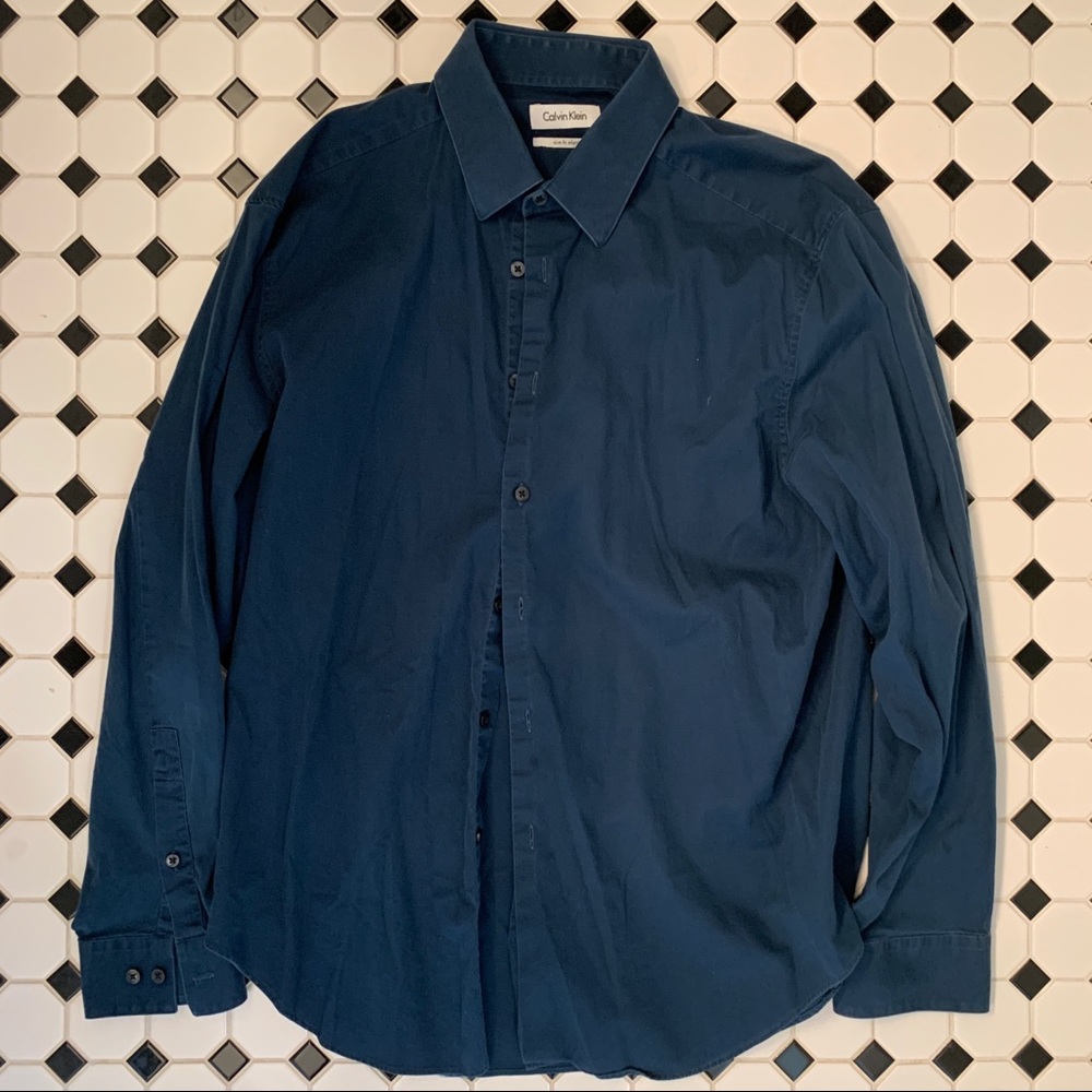 Men’s Calvin Klein dress shirt